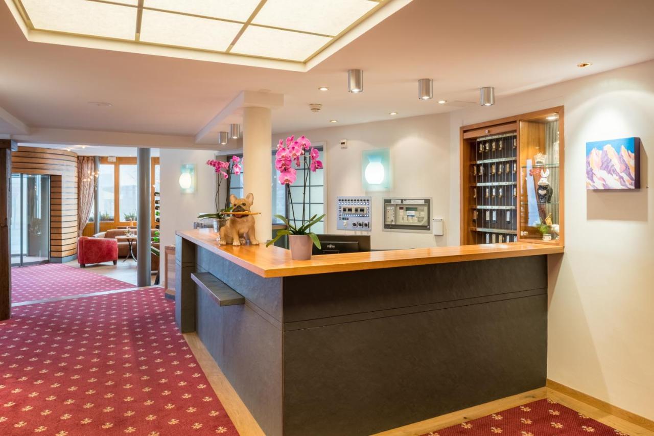 Schweizerhaus Swiss Quality Hotel Малоя Екстериор снимка