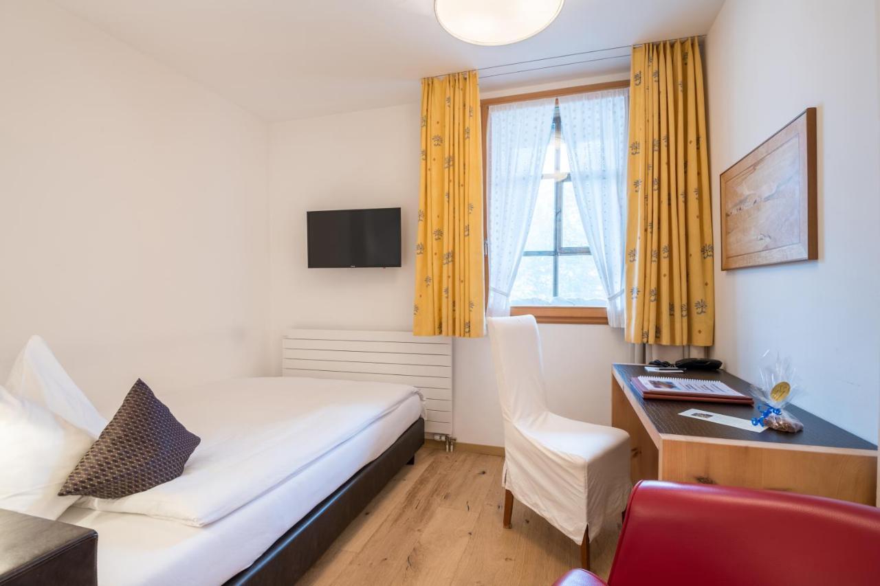 Schweizerhaus Swiss Quality Hotel Малоя Екстериор снимка