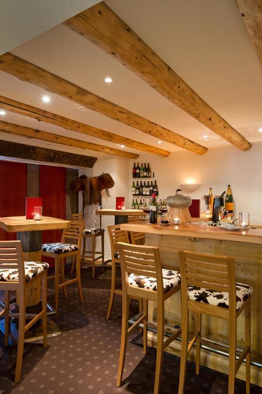 Schweizerhaus Swiss Quality Hotel Малоя Ресторант снимка