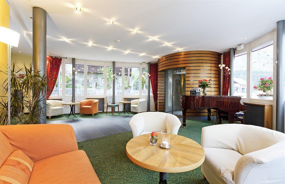 Schweizerhaus Swiss Quality Hotel Малоя Екстериор снимка