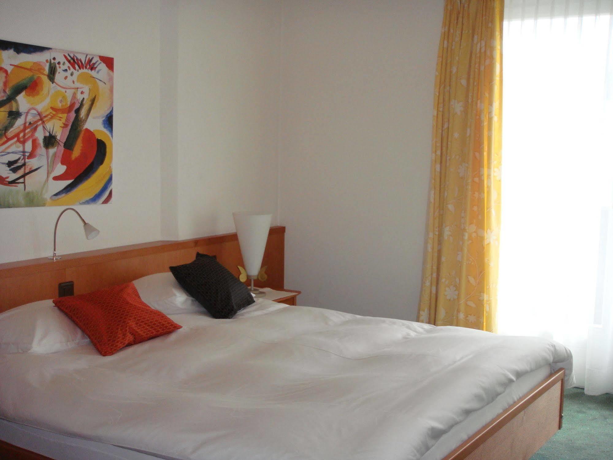 Schweizerhaus Swiss Quality Hotel Малоя Екстериор снимка